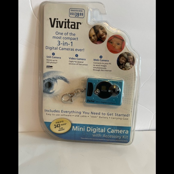 Vivitar 3-in-1 Digital Mini Camera with Accessory Kit New - Picture 1 of 7